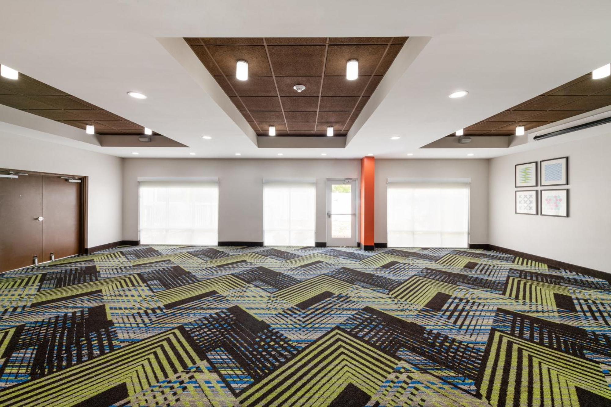 Holiday Inn Express - Spring Hill By Ihg Exteriér fotografie